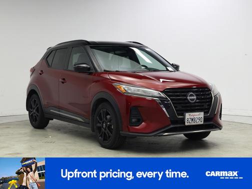 Burgundy 2022 Nissan Kicks SR