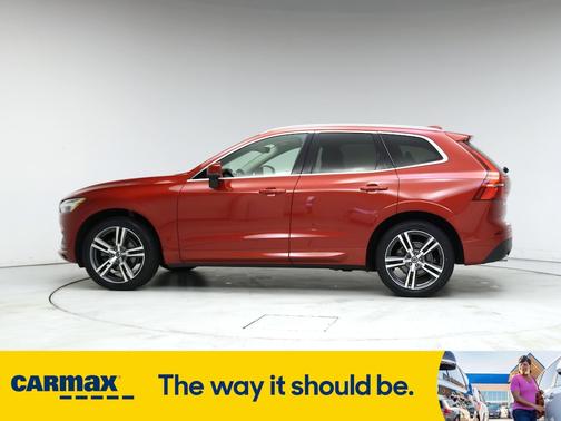 2020 Volvo XC60 T5 Momentum
