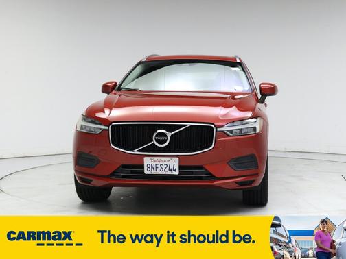 2020 Volvo XC60 T5 Momentum