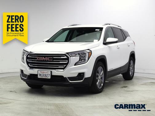 White 2023 GMC Terrain SLT