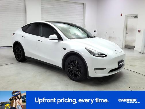 White 2023 Tesla Model Y Long Range