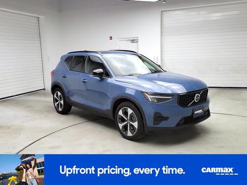 2024 Volvo XC40 B5 Core Bright Theme
