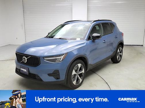 2024 Volvo XC40 B5 Core Bright Theme
