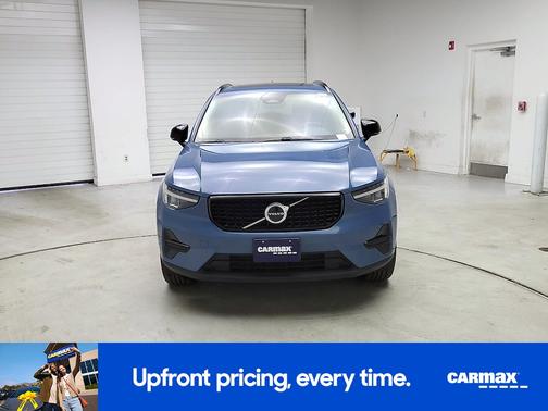 2024 Volvo XC40 B5 Core Bright Theme