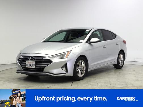 2019 Hyundai ELANTRA SE