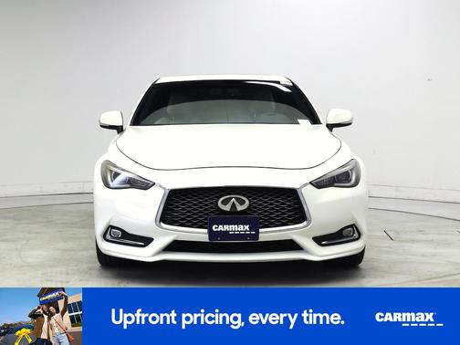 White 2017 INFINITI Q60 Premium