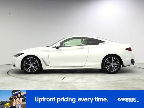 White 2017 INFINITI Q60 Premium