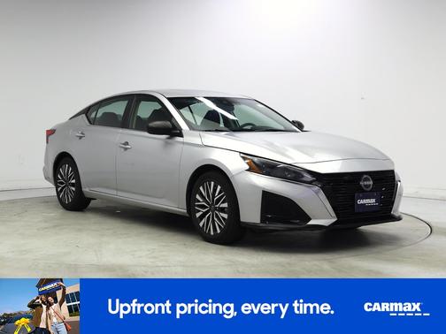 Silver 2024 Nissan Altima SV