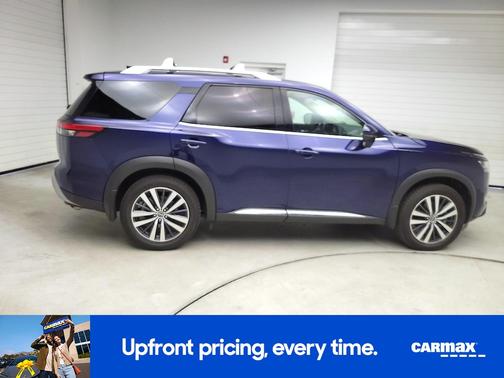 2022 Nissan Pathfinder Platinum