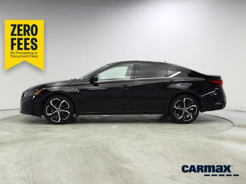 Gray 2024 Nissan Altima SR