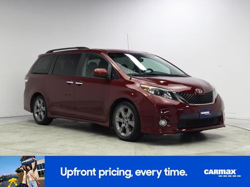 Red 2014 Toyota Sienna SE