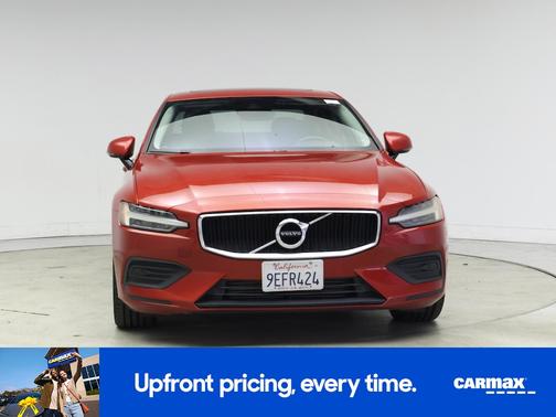 2020 Volvo S60 T5 Momentum