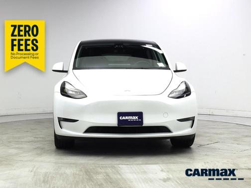 White 2023 Tesla Model Y Long Range