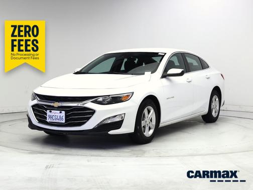 White 2023 Chevrolet Malibu 1LT