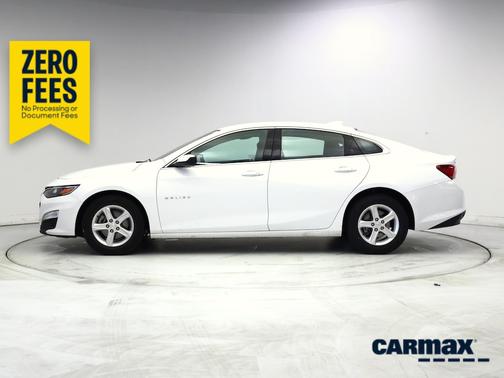 White 2023 Chevrolet Malibu 1LT