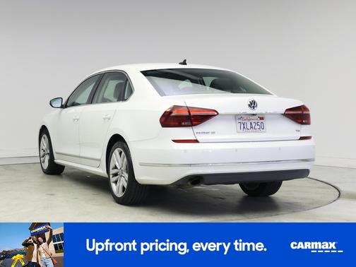 2017 Volkswagen Passat SE