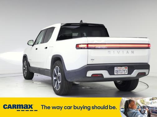 2024 Rivian R1T Adventure Dual-Motor Large