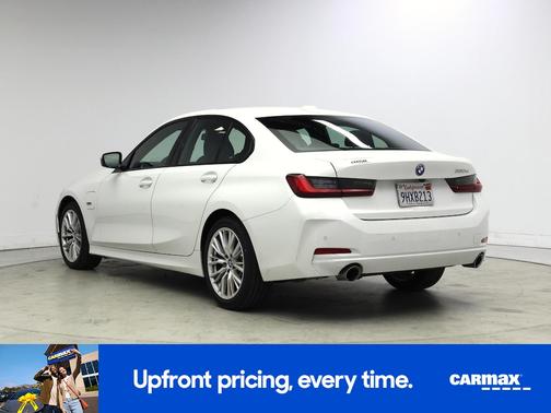 2023 BMW 330e 