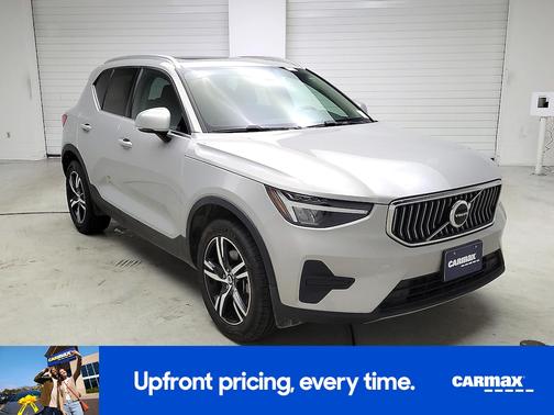 2024 Volvo XC40 B5 Core Bright Theme