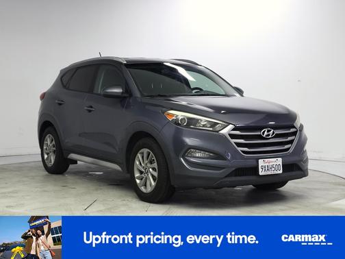 Gray 2017 Hyundai TUCSON SE