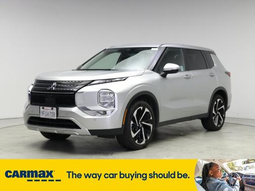 2023 Mitsubishi Outlander SE