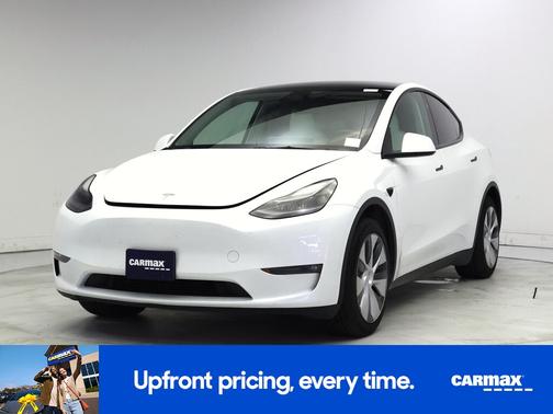 White 2024 Tesla Model Y Long Range