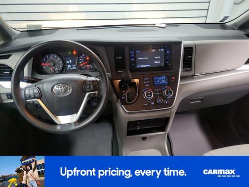 2015 Toyota Sienna LE