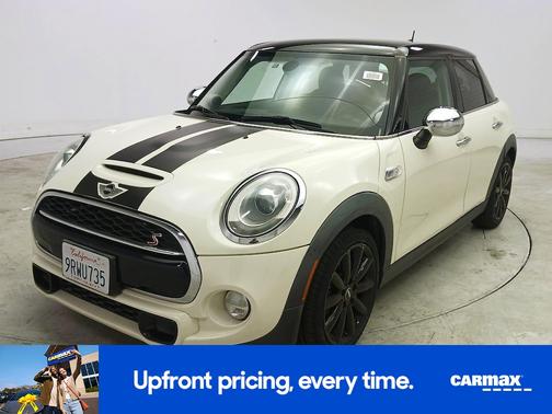 White 2015 MINI Hardtop S