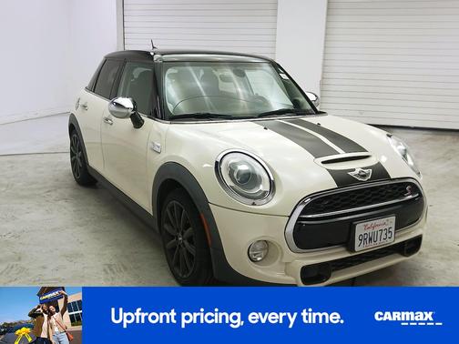 White 2015 MINI Hardtop S