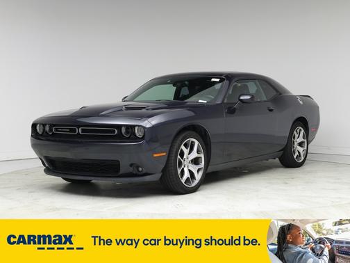 2016 Dodge Challenger SXT Plus