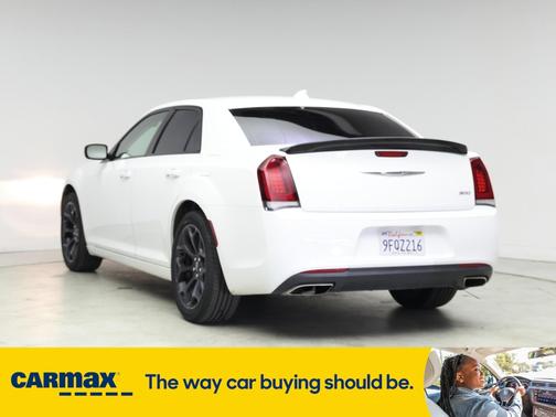 2020 Chrysler 300 Touring