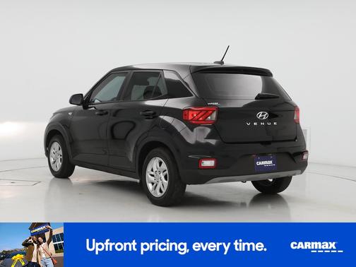 2023 Hyundai VENUE SE