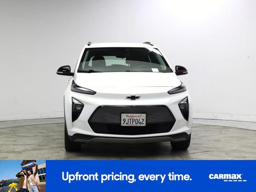 White 2023 Chevrolet Bolt EUV LT