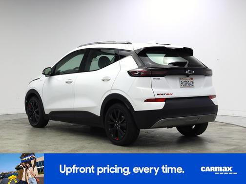 White 2023 Chevrolet Bolt EUV LT