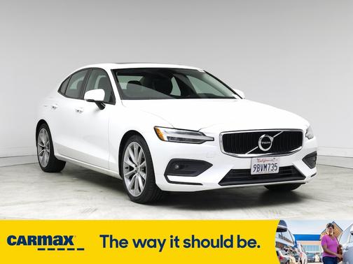 2021 Volvo S60 T5 Momentum