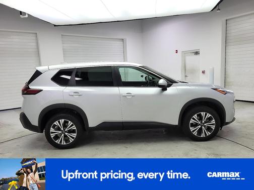 Silver 2022 Nissan Rogue SV