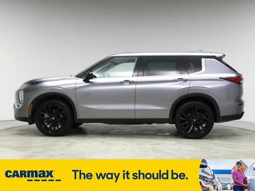 2023 Mitsubishi Outlander SE