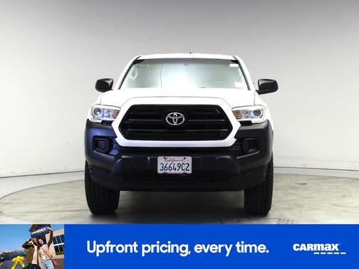 White 2017 Toyota Tacoma SR5