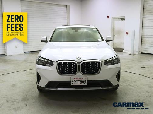 White 2022 BMW X4 XDrive30i