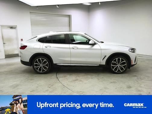 White 2022 BMW X4 XDrive30i