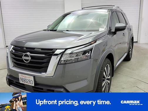 2022 Nissan Pathfinder Platinum