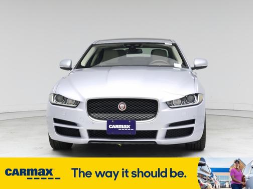 2018 Jaguar XE Prestige