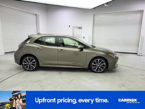 Gold 2020 Toyota Corolla Hatchback XSE
