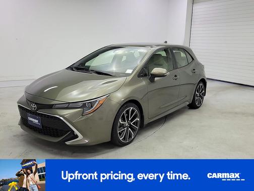 Gold 2020 Toyota Corolla Hatchback XSE