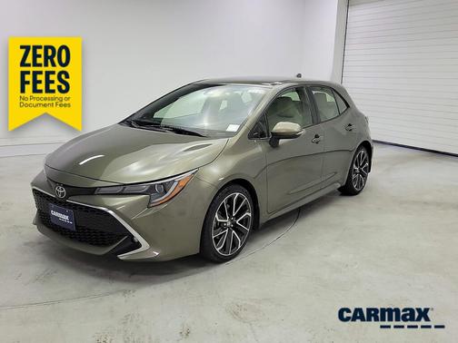 Gold 2020 Toyota Corolla Hatchback XSE