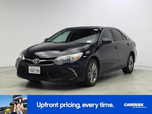 Black 2017 Toyota Camry SE