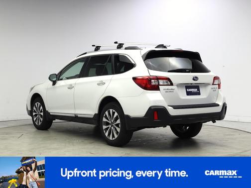 White 2019 Subaru Outback 3.6R Touring