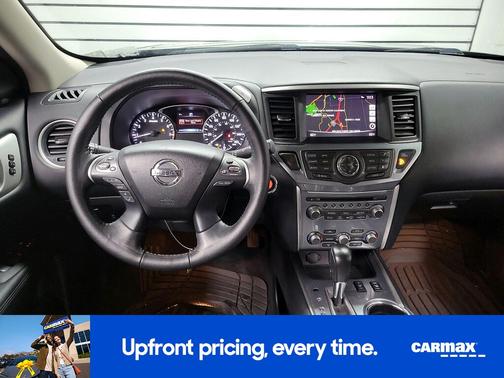 2020 Nissan Pathfinder SL