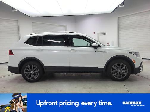 White 2022 Volkswagen Tiguan SE
