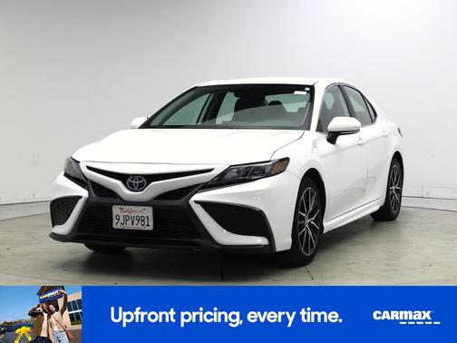 2024 Toyota Camry Hybrid SE